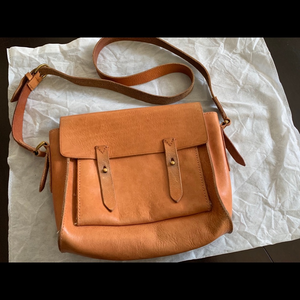 Madewell Brown The Essex Leather Messenger Bag